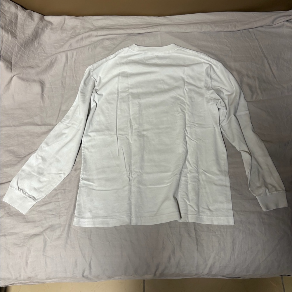 Uniqlo White Long Sleeve Men's Tee - Picture 5 of 5